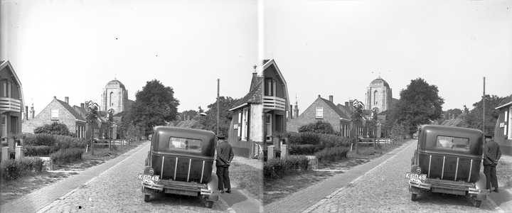 859185 Gezicht op de Veerseweg te Veere (Zeeland).